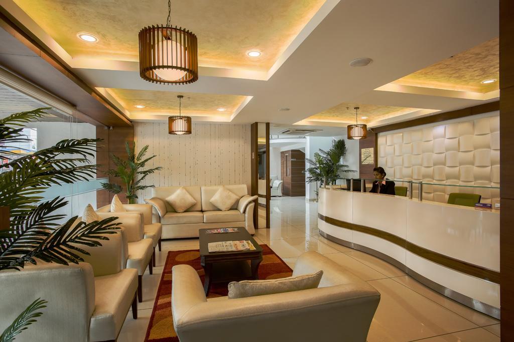 Kga Elite Continental Hotel Tiruvalla Exterior photo
